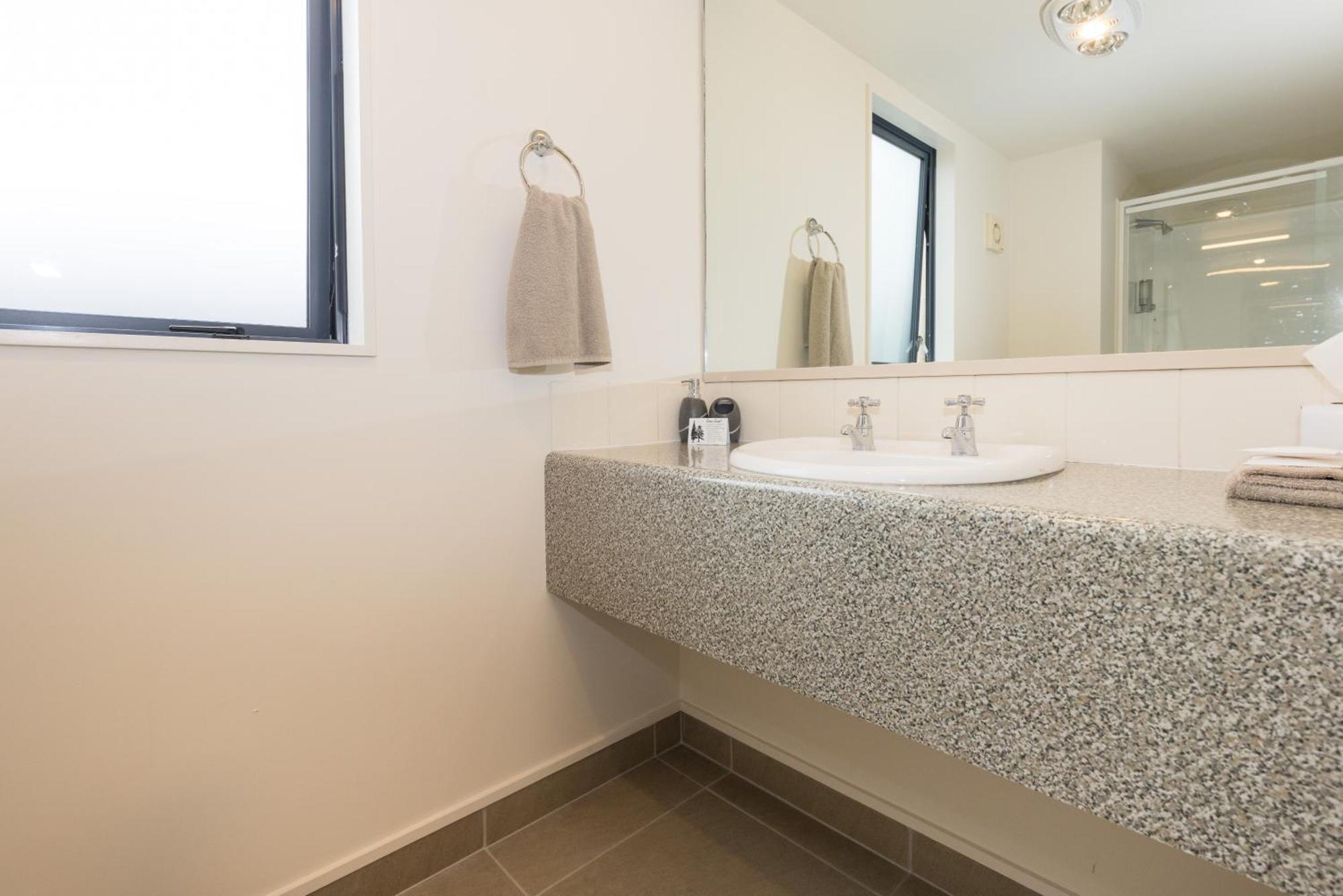Bella Vista Motel Dunedin Room photo